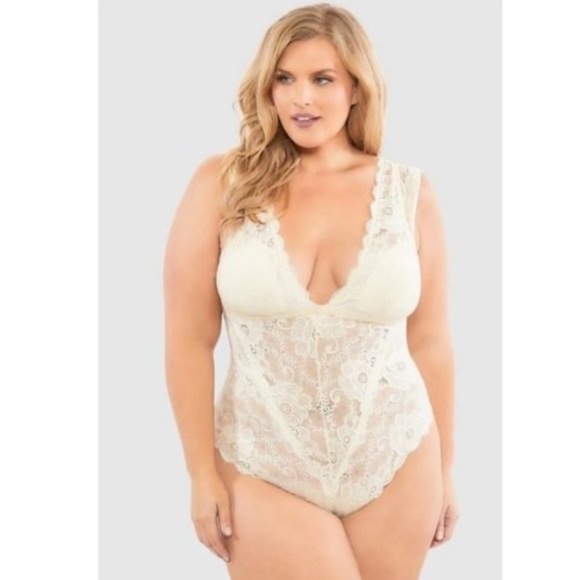 Oh la la Cheri Suzette Lace Teddy (Plus Size) - Picture 2 of 8